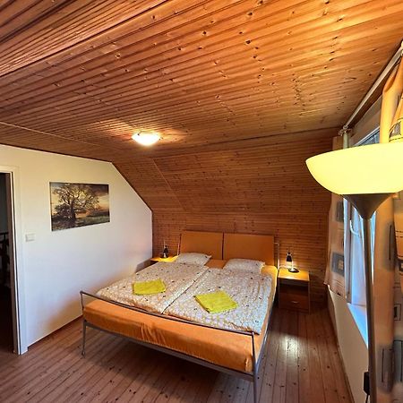 Chalupa Měňany - Karlštejn Beroun  Exteriér fotografie