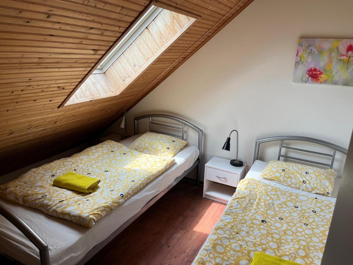 Chalupa Měňany - Karlštejn Beroun  Exteriér fotografie