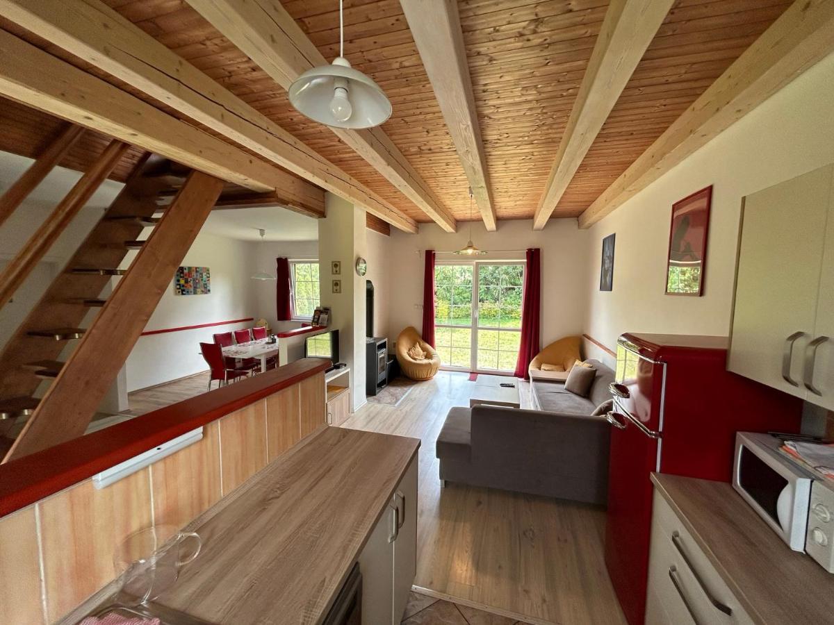 Chalupa Měňany - Karlštejn Beroun  Exteriér fotografie