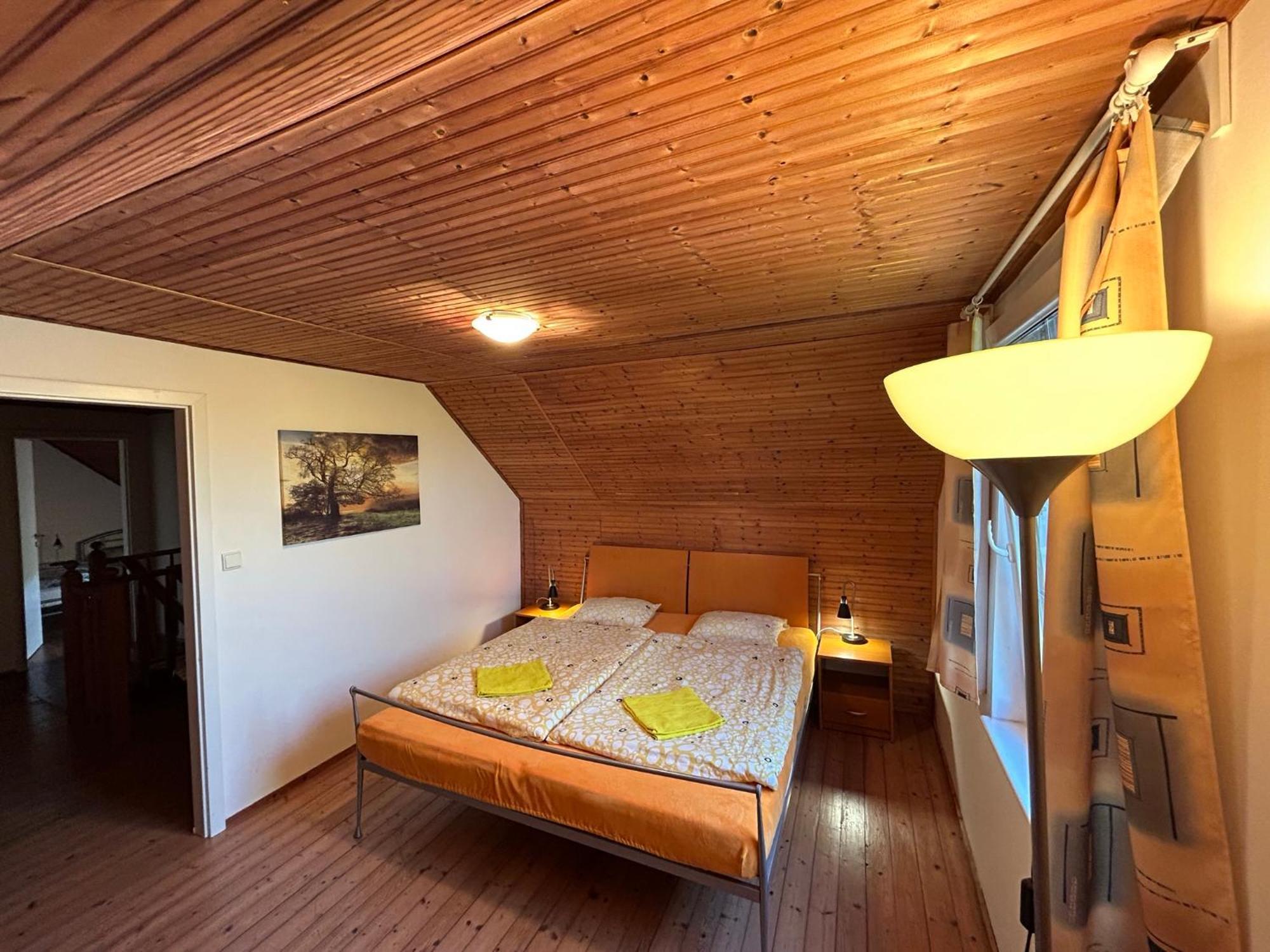 Chalupa Měňany - Karlštejn Beroun  Exteriér fotografie