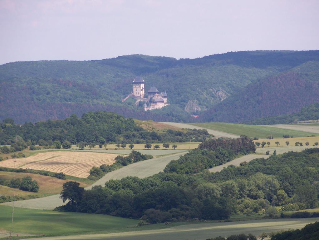 Chalupa Měňany - Karlštejn Beroun  Exteriér fotografie